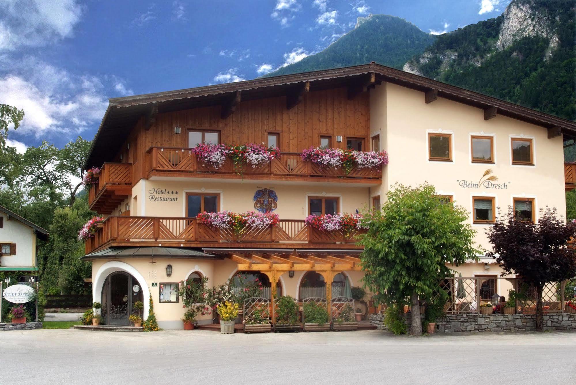 Hotel & Dresch